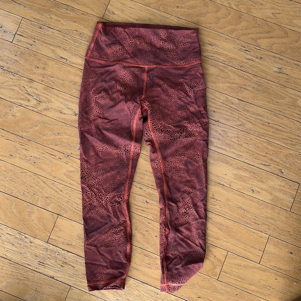 Lululemon Wunder Train size 8